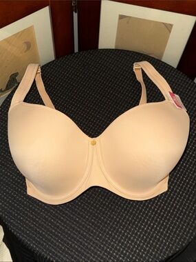 Essential Bodywear Seamless Nude Moulded T-Shirt Bra with Underwire